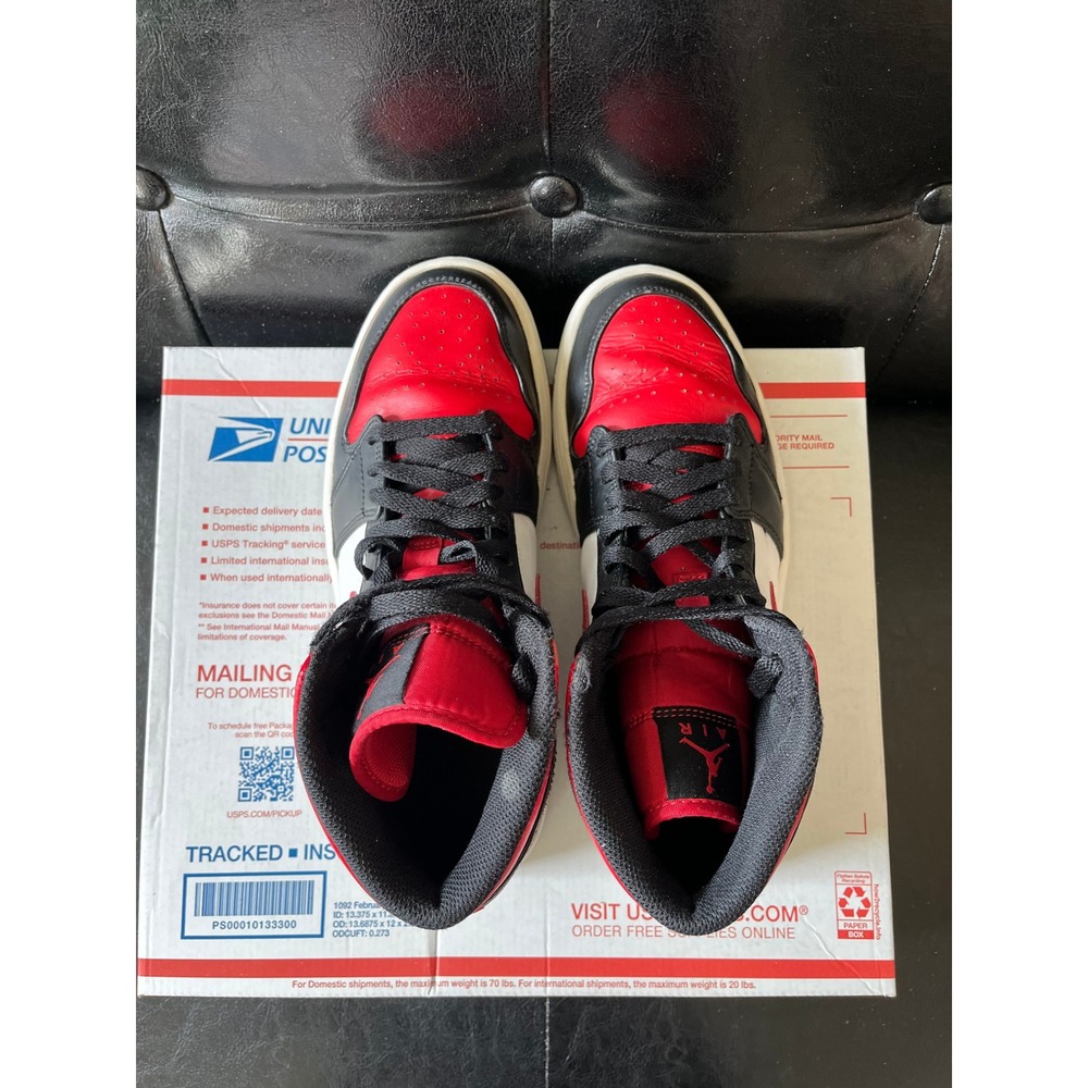 Nike Air Jordan 1 Mid Bred Toe - Picture 4 of 7